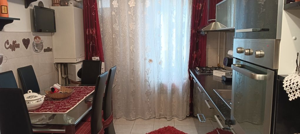 Apartament 2 camere Uzina 2, etajul 1